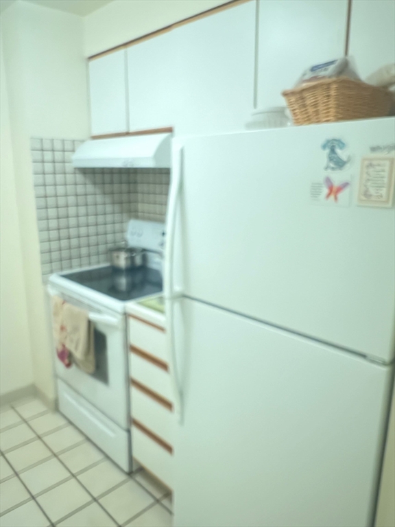 750 Davol Street, Unit 321 Fall River, MA 02720 - Photo 14 of 15