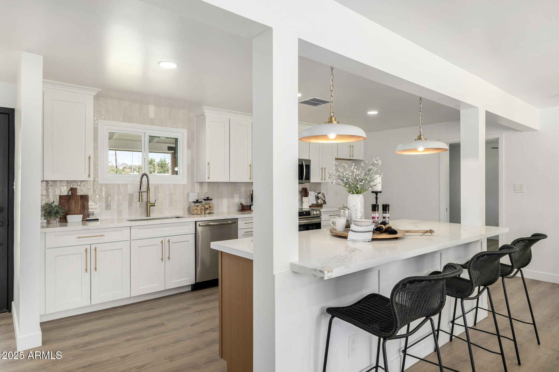 215 West Ruth Avenue Phoenix, AZ 85021 - Photo 14 of 55 13 - Ruth