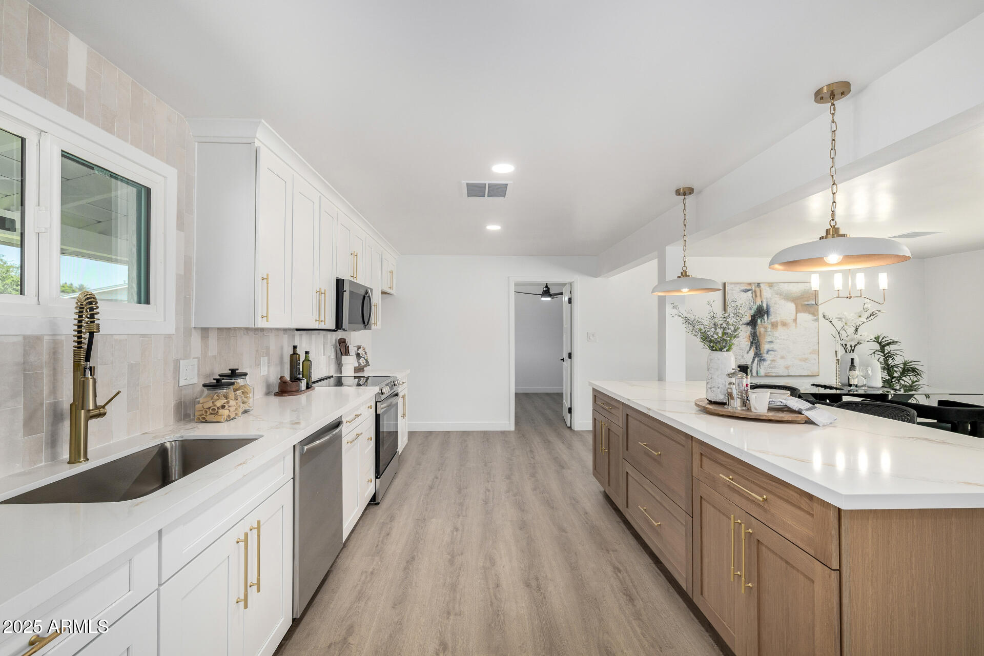 215 West Ruth Avenue Phoenix, AZ 85021 - Photo 15 of 55 14 - Ruth