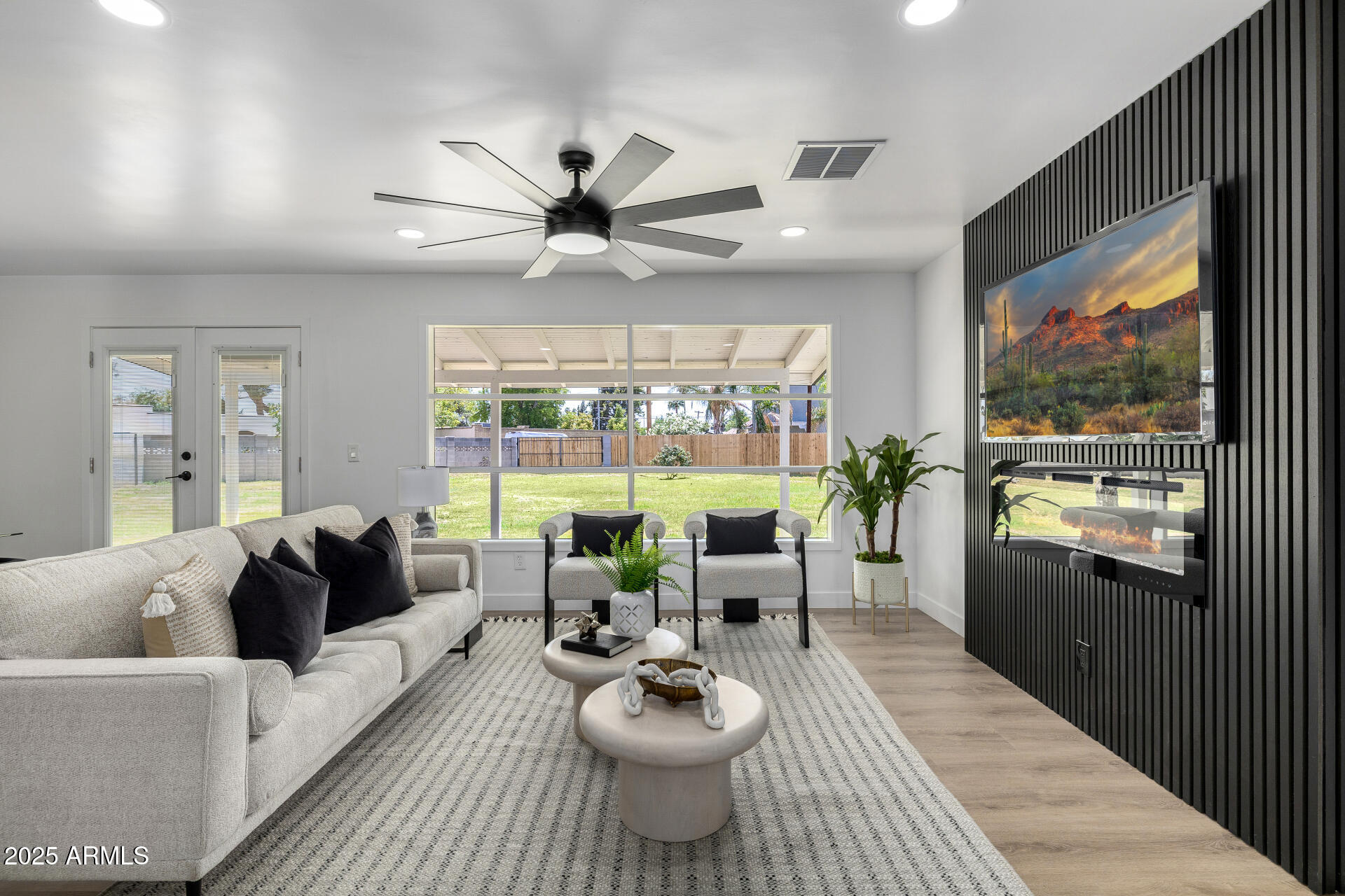215 West Ruth Avenue Phoenix, AZ 85021 - Photo 5 of 55 04 - Ruth