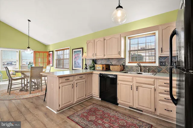 $575,000 | 817 Gulf Stream Drive, Ocean City, MD 21842