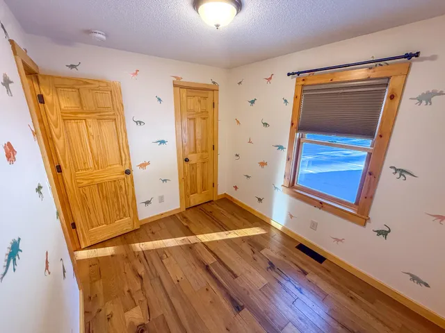 $285,000 | 360 Country Land Drive, Haverhill, NH 03765