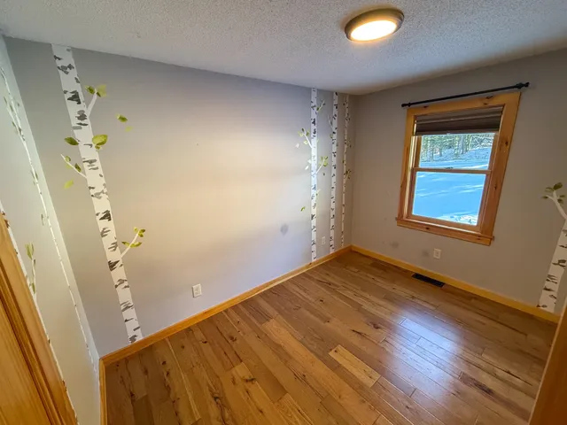 $285,000 | 360 Country Land Drive, Haverhill, NH 03765