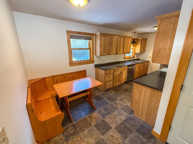 $285,000 | 360 Country Land Drive, Haverhill, NH 03765