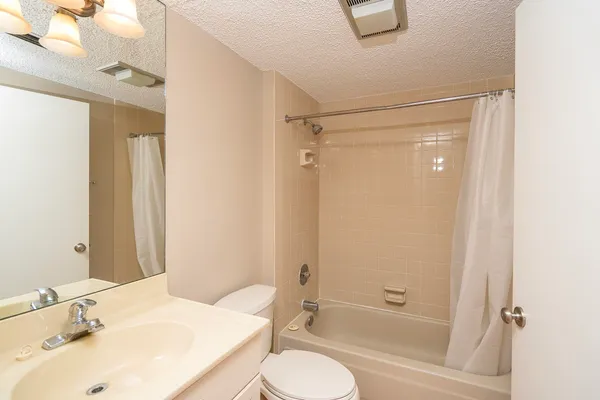 $2,800 | 3105 Harbor Drive, St. Augustine, FL 32084