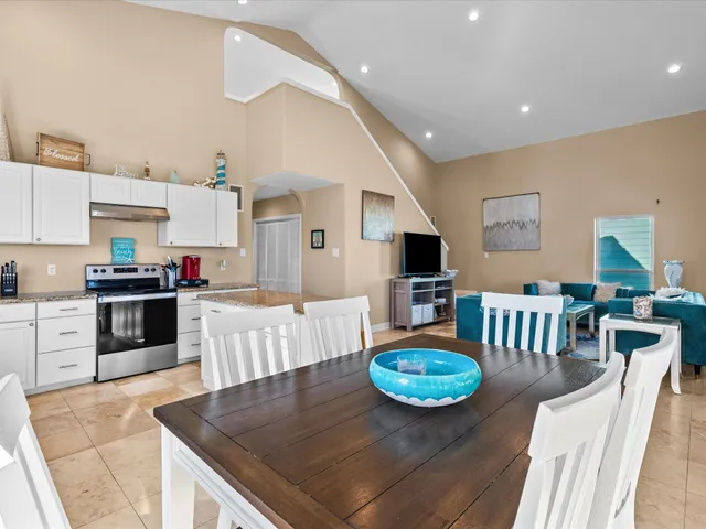 $500,000 | 13011 Coronado Drive, Freeport, TX 77541