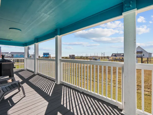 $500,000 | 13011 Coronado Drive, Freeport, TX 77541