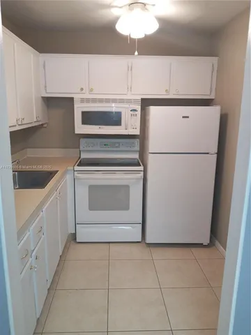 $79,500 | 390 Windsor Q, Unit 390, West Palm Beach, FL 33417