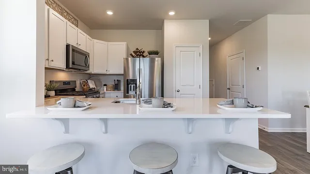 $2,800 | 105 Mazzeo Drive, Glassboro, NJ 08028