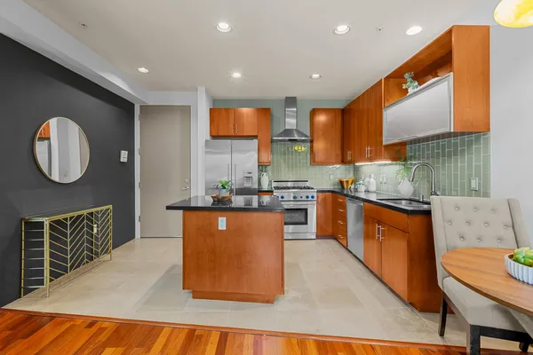 $549,000 | 2025 S Street, Unit 202, Sacramento, CA 95811