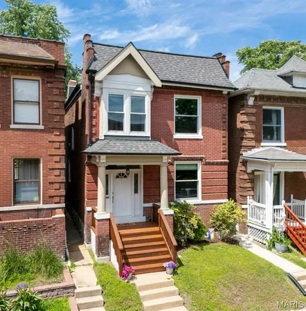 $419,900 | 4233 Botanical Avenue, St. Louis, MO 63110