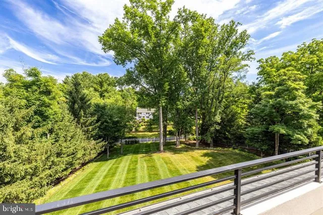 $20,000 | 9604 Pembroke Place, Vienna, VA 22182