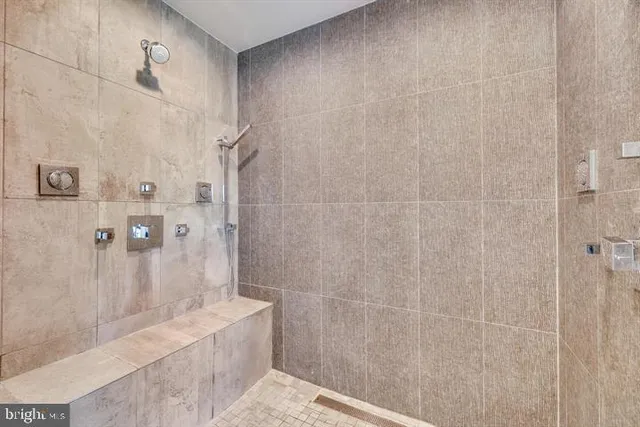 $20,000 | 9604 Pembroke Place, Vienna, VA 22182