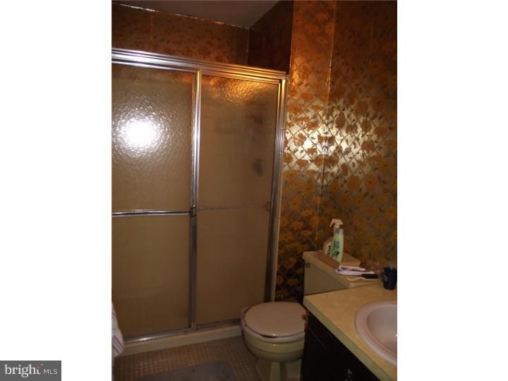 24 Old Farm Road Sicklerville, NJ 08081 - Photo 21 of 25 Master Bathroom