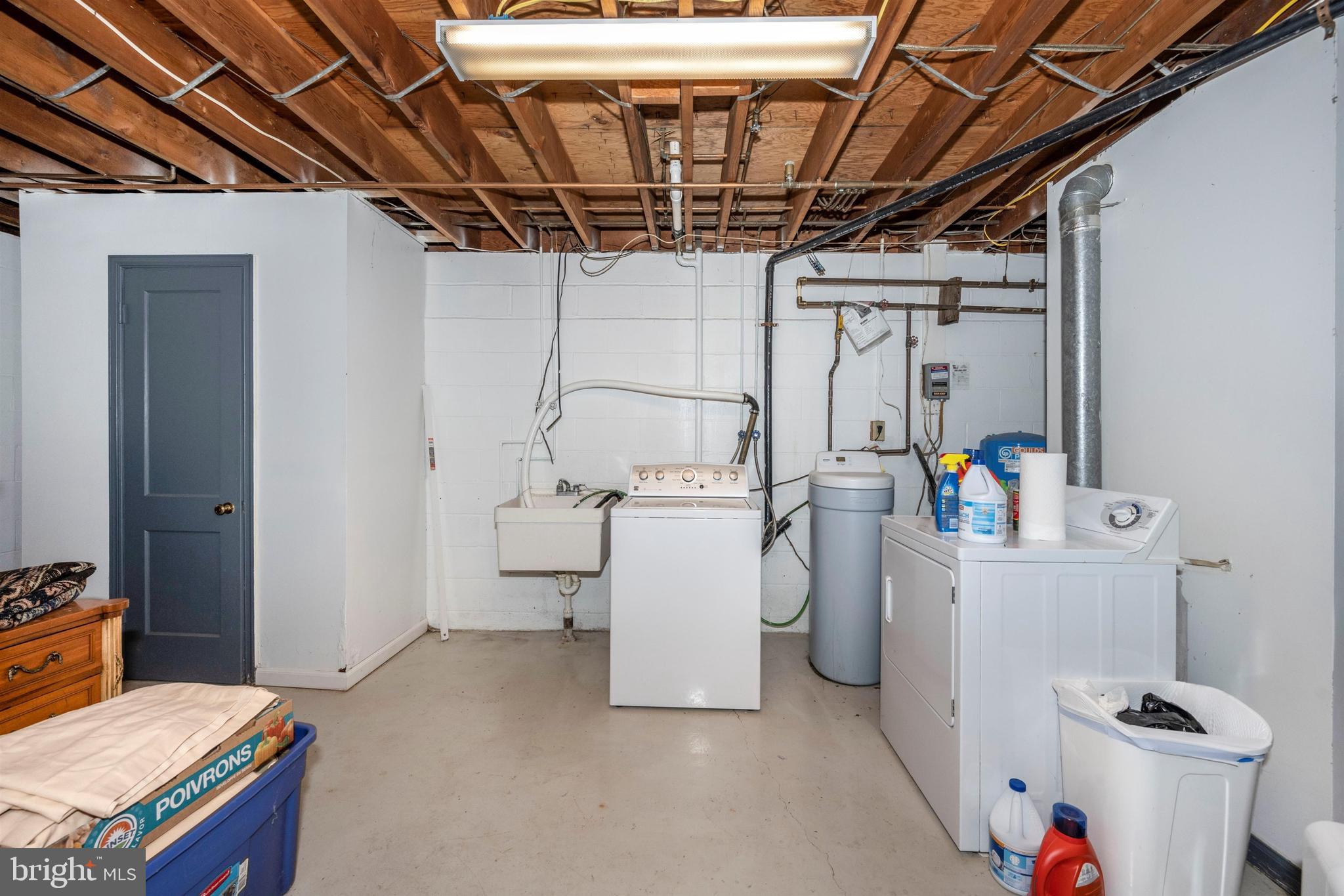 7411 Round Hill Road Frederick, MD 21702 - Photo 46 of 71 Lower level