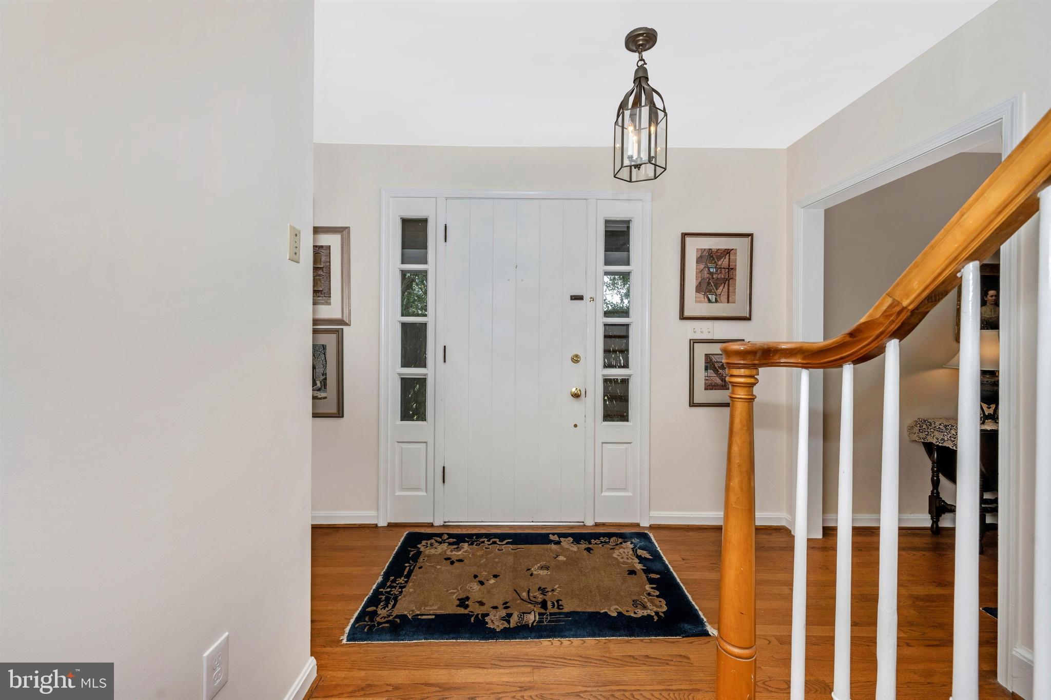 7411 Round Hill Road Frederick, MD 21702 - Photo 8 of 71 Entry Way