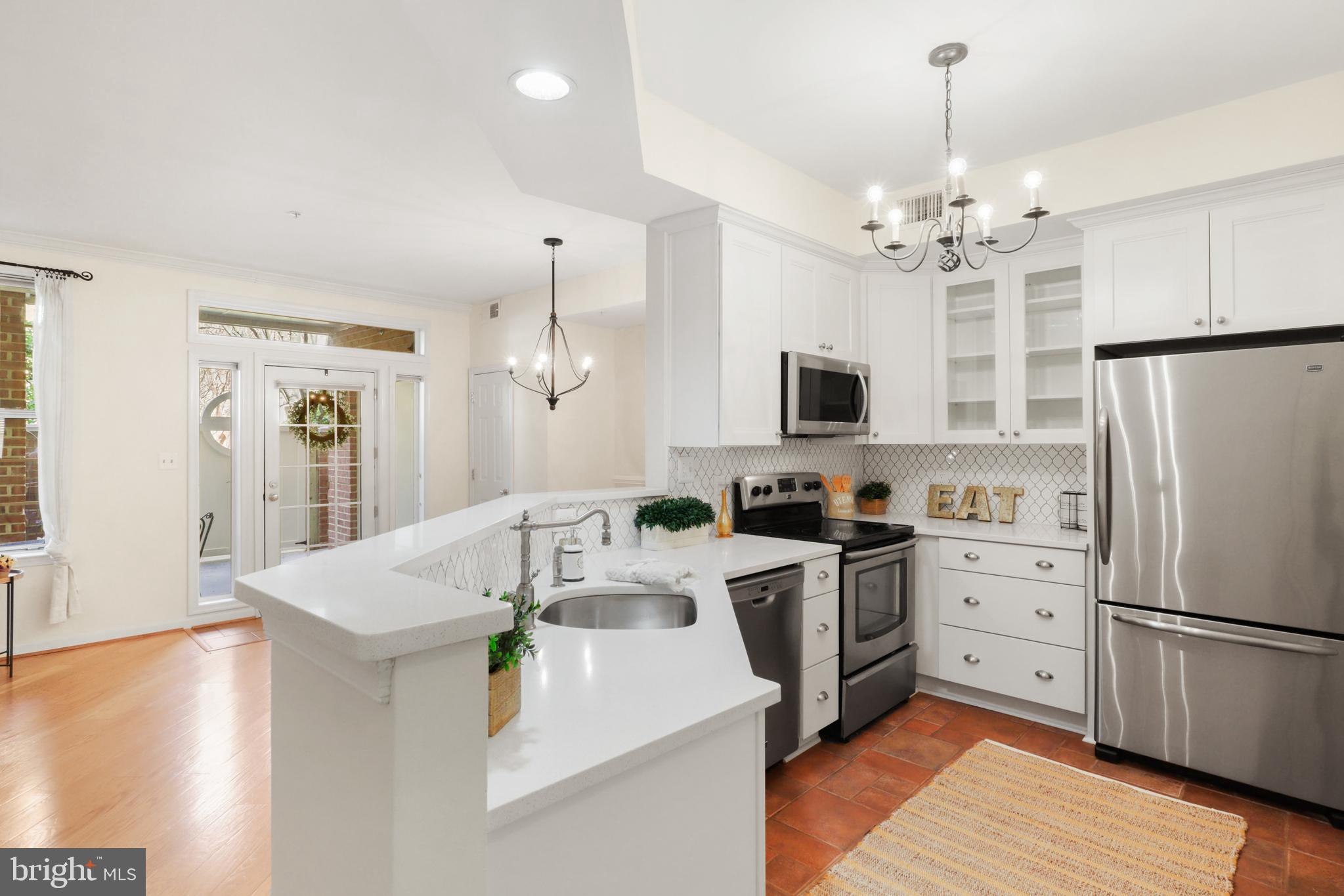 11313 Sundial Court, Unit 208 Reston, VA 20194 - Photo 10 of 30 Updated gourmet kitchen.