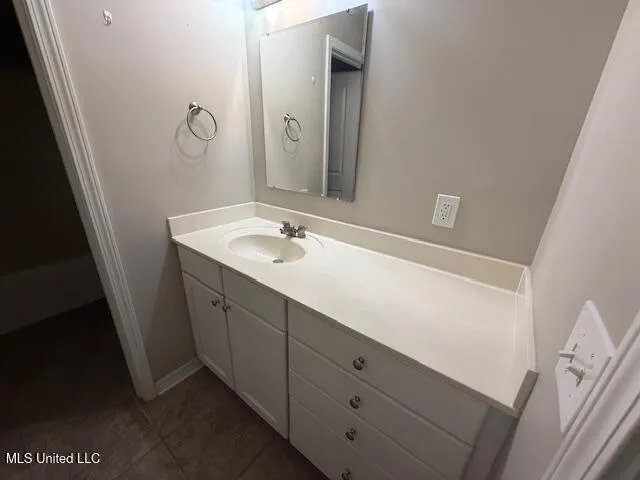 $1,600 | 1496 Beach Boulevard, Unit E, Biloxi, MS 39530