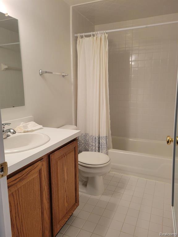 11404 Messmore Road, Unit 101 Utica, MI 48317 - Photo 14 of 16