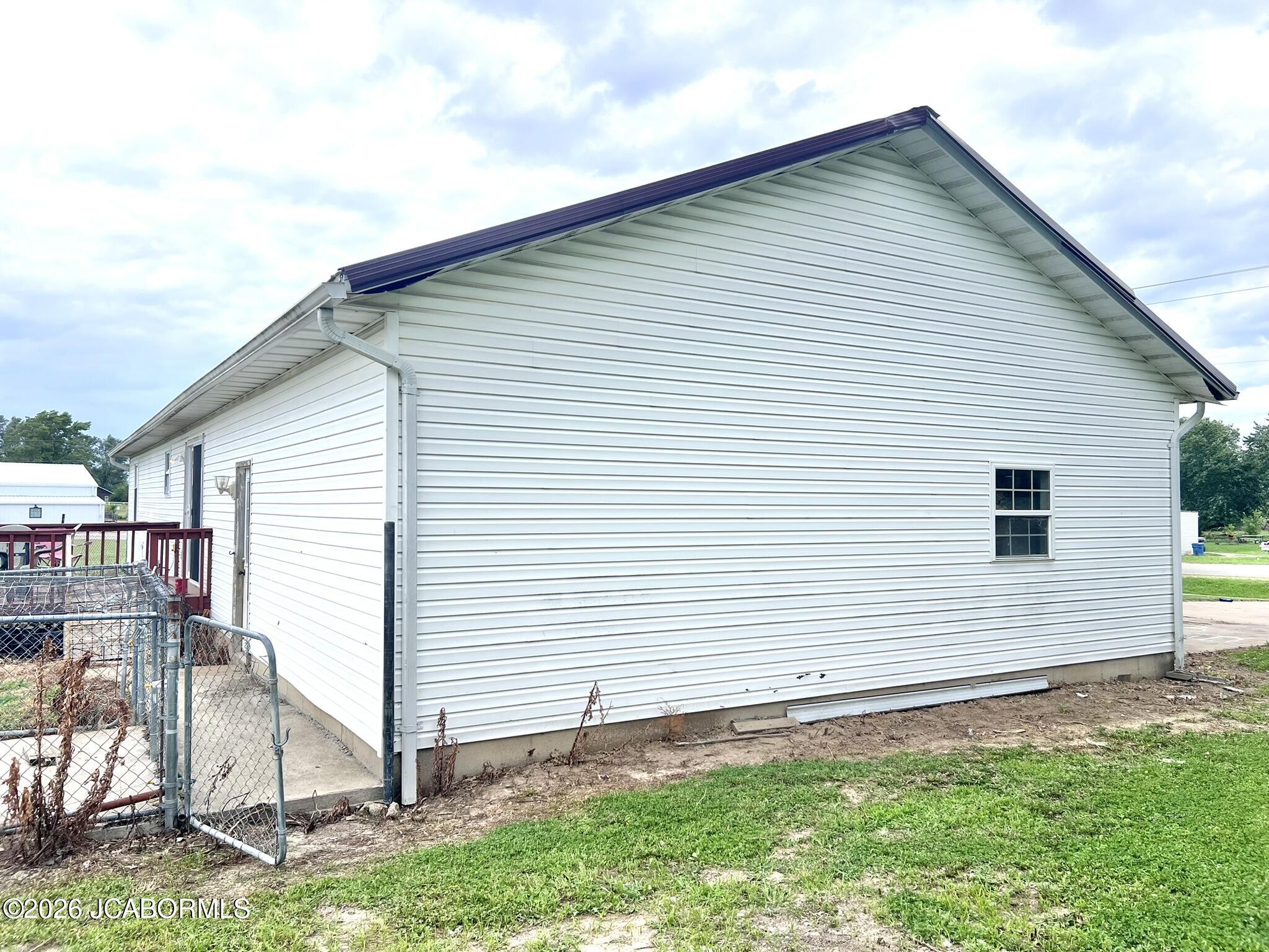 323 State Rd Ae New Bloomfield, MO 65063 - Photo 5 of 30