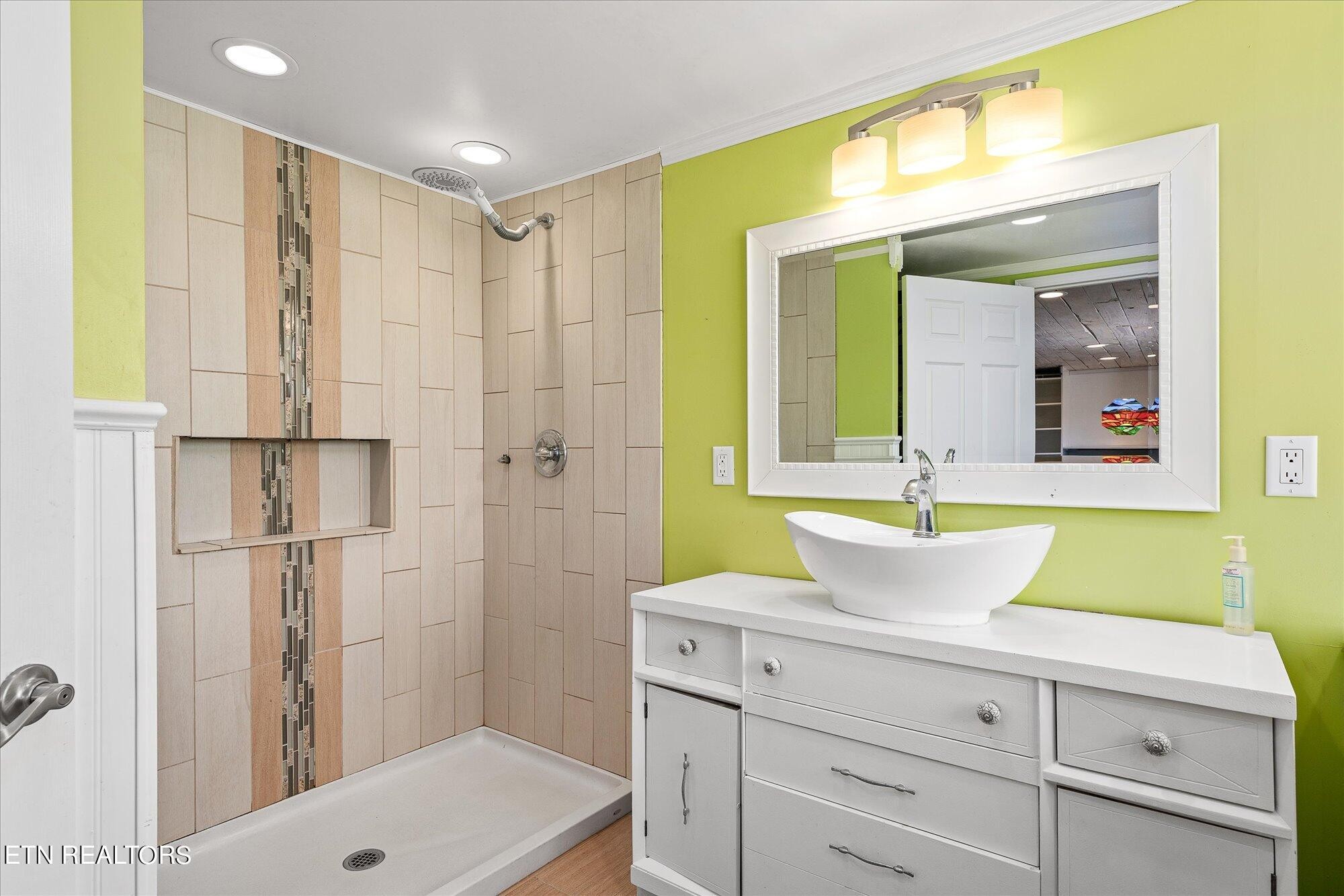 641 Island Ford Road Lancing, TN 37770 - Photo 16 of 44