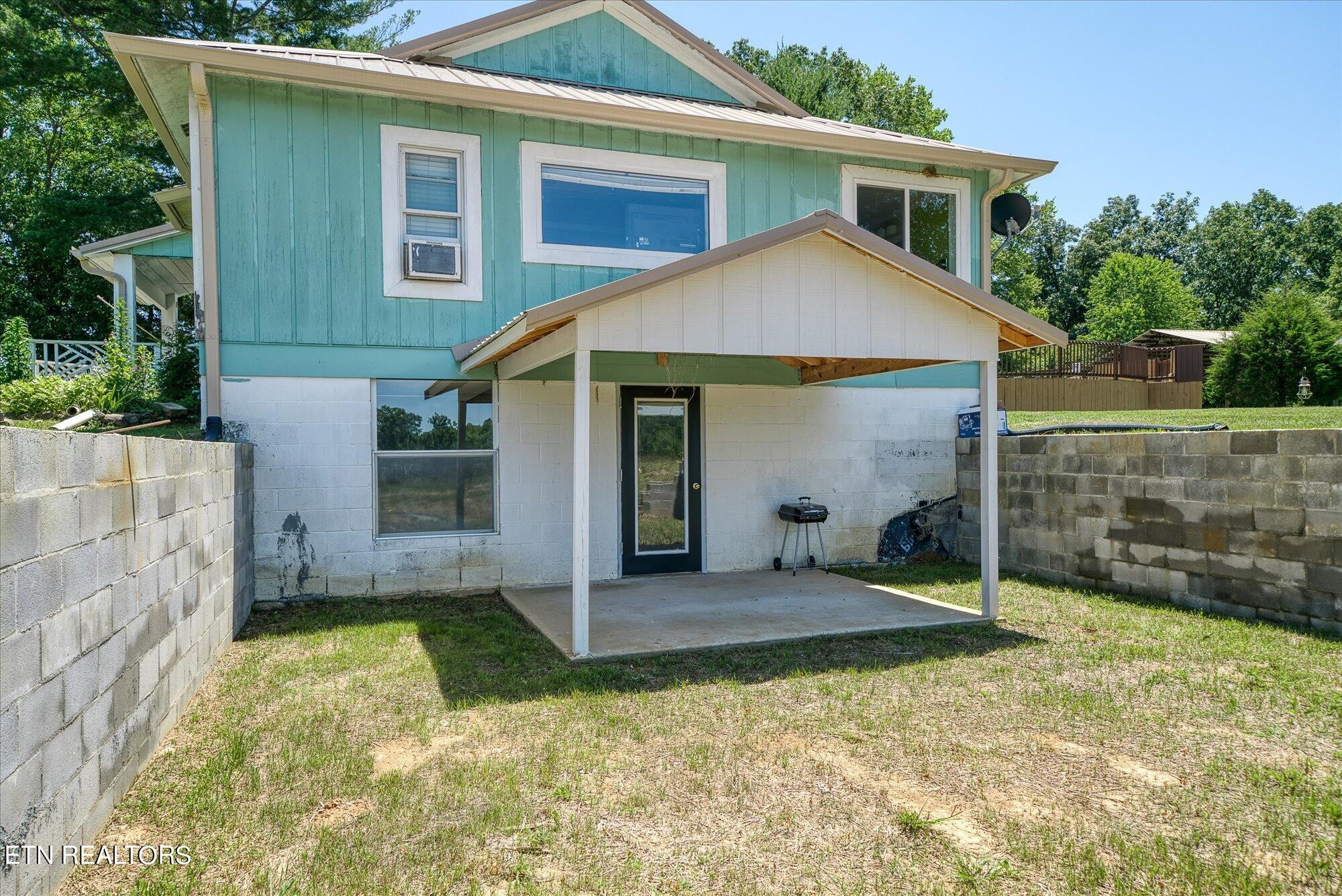 641 Island Ford Road Lancing, TN 37770 - Photo 41 of 44