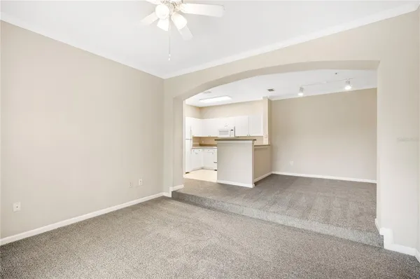 $1,695 | 9301 Crescent Loop Circle, Unit 206, Tampa, FL 33619