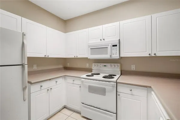 $1,695 | 9301 Crescent Loop Circle, Unit 206, Tampa, FL 33619