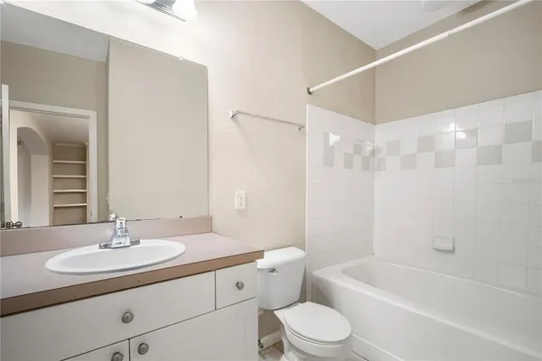 $1,695 | 9301 Crescent Loop Circle, Unit 206, Tampa, FL 33619