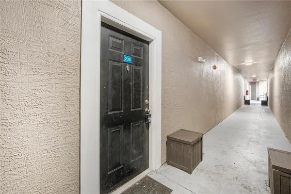 $1,695 | 9301 Crescent Loop Circle, Unit 206, Tampa, FL 33619