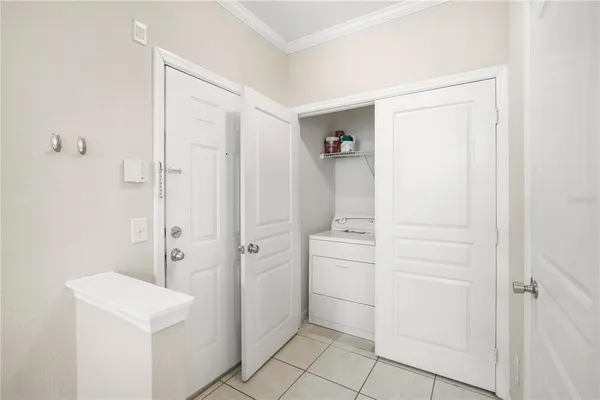 $1,695 | 9301 Crescent Loop Circle, Unit 206, Tampa, FL 33619