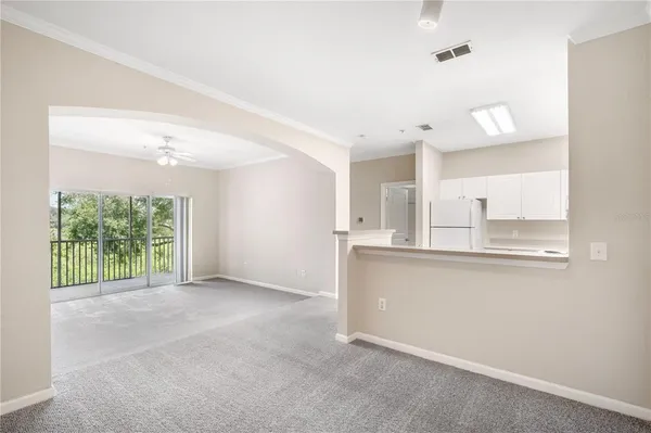 $1,695 | 9301 Crescent Loop Circle, Unit 206, Tampa, FL 33619