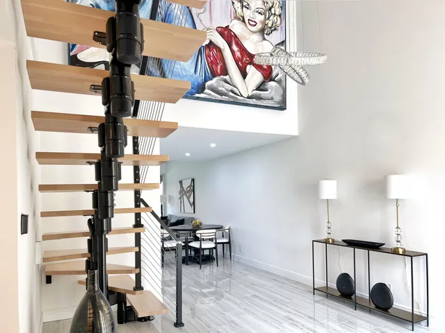 a view of entryway and hall