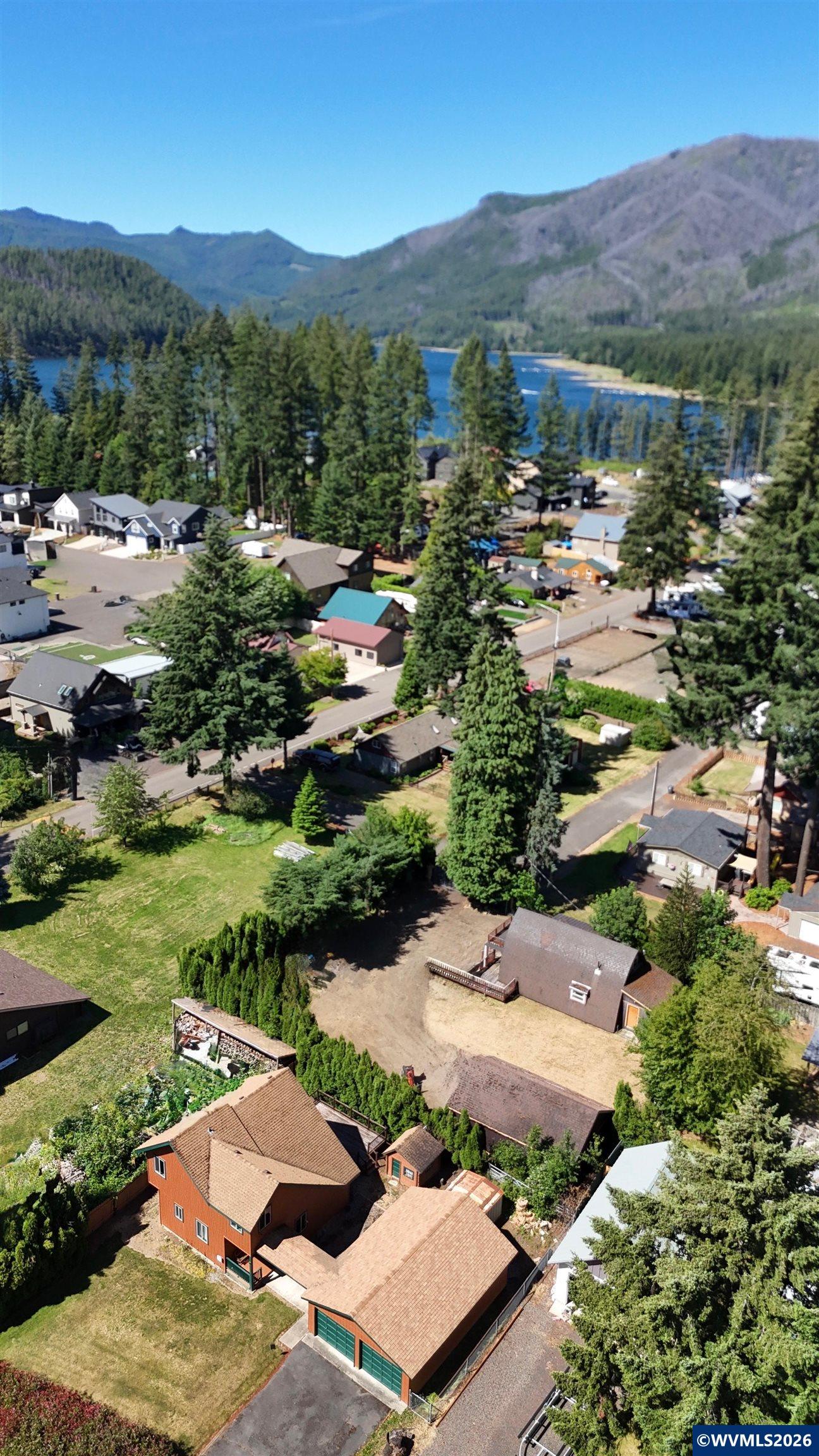 125 North Patton Road Detroit, OR 97342 - Photo 40 of 46