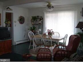 20 Mary Alice Road Manahawkin, NJ 08050 - Photo 3 of 7 Gallery Image 3