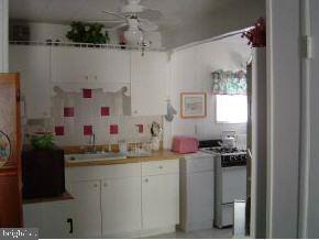20 Mary Alice Road Manahawkin, NJ 08050 - Photo 5 of 7 Gallery Image 5