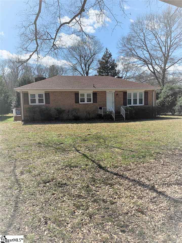 404 Syphrit Road Wellford, SC 29385 - Photo 18 of 22 Gallery Image 18