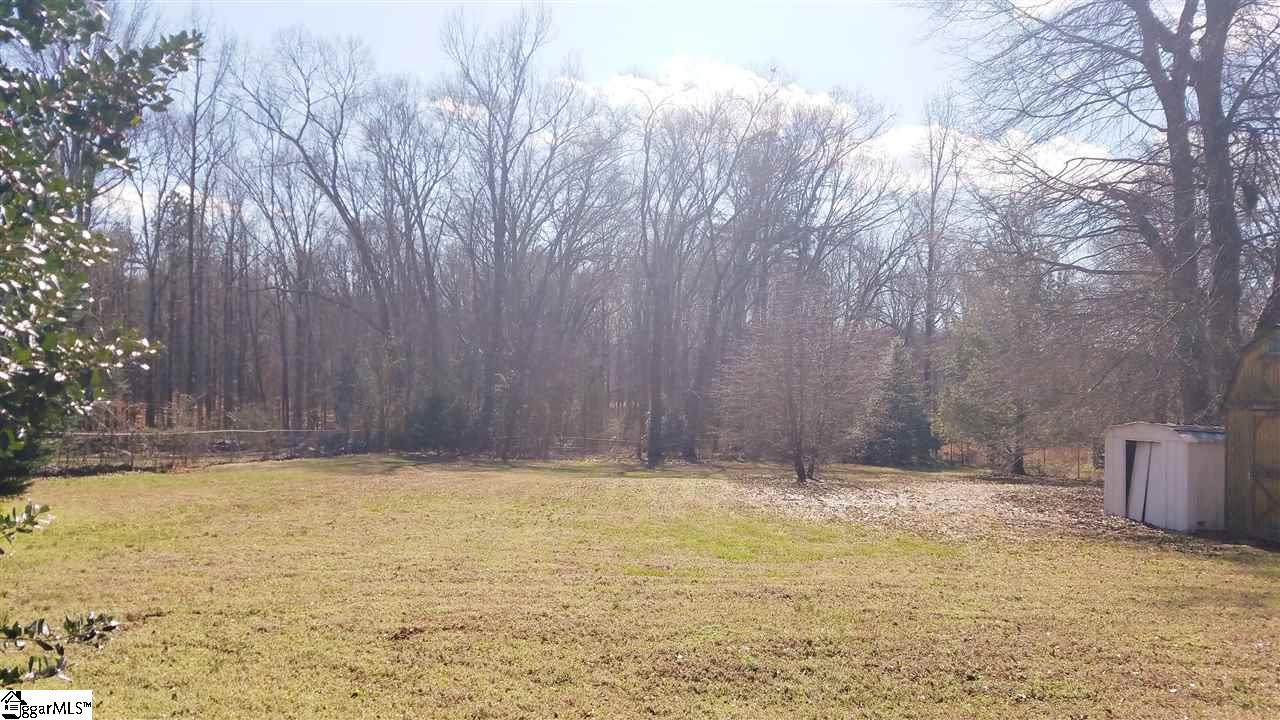 404 Syphrit Road Wellford, SC 29385 - Photo 19 of 22 Gallery Image 19
