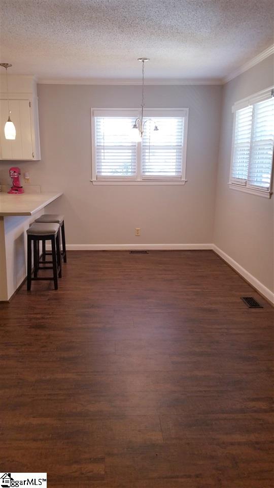404 Syphrit Road Wellford, SC 29385 - Photo 9 of 22 Gallery Image 9