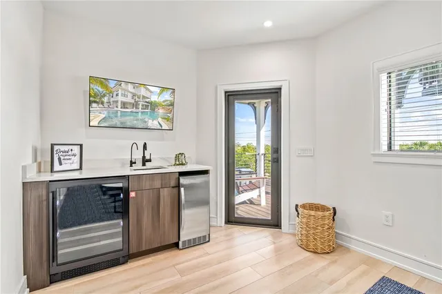 $5,500,000 | 171 McKinley Drive, Sarasota, FL 34236