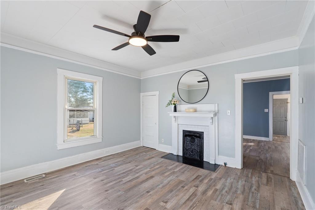 2722 Darrow Road Walkertown, NC 27051 - Photo 6 of 34