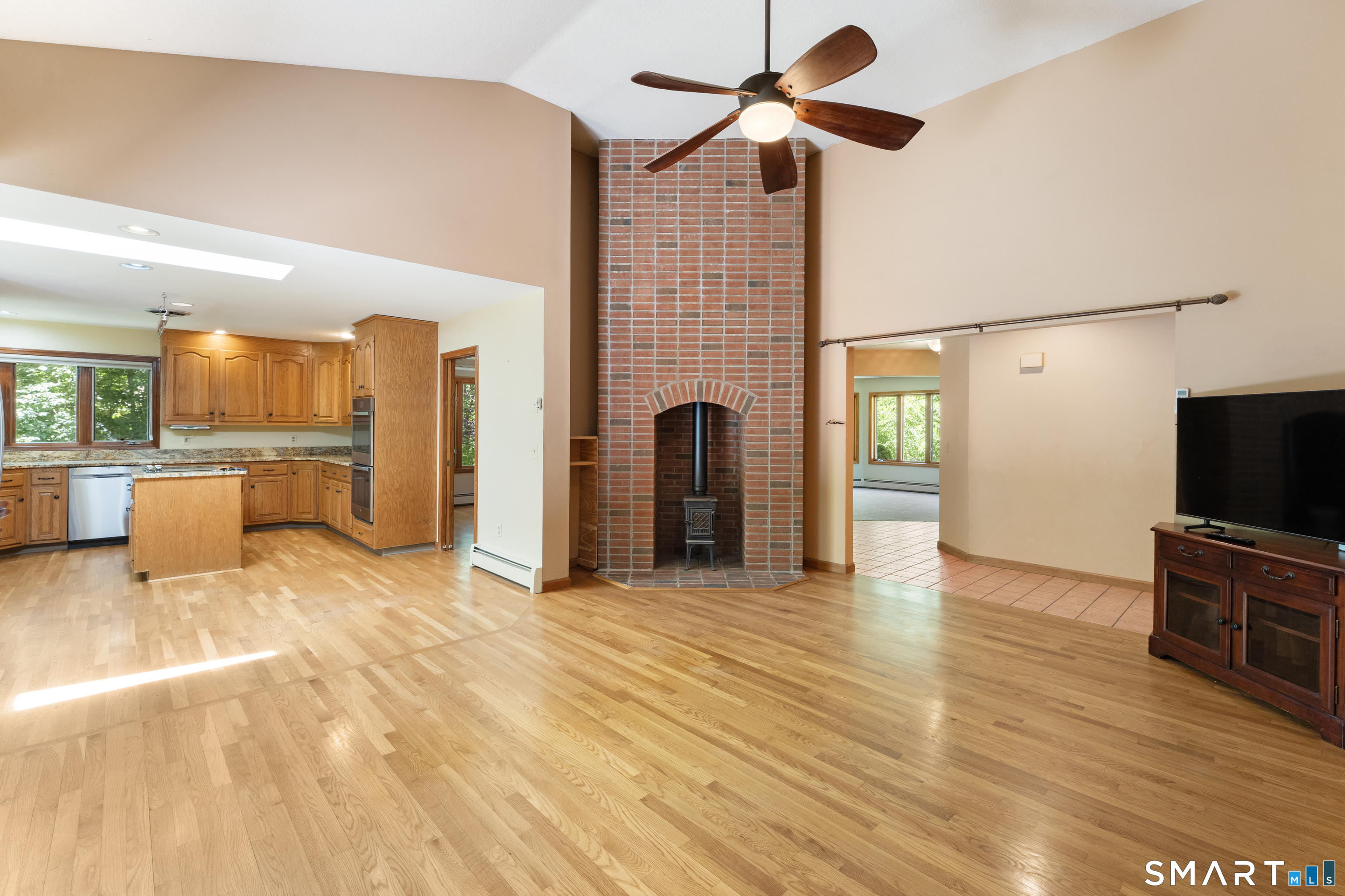 202 West Road Salem, CT 06420 - Photo 11 of 40