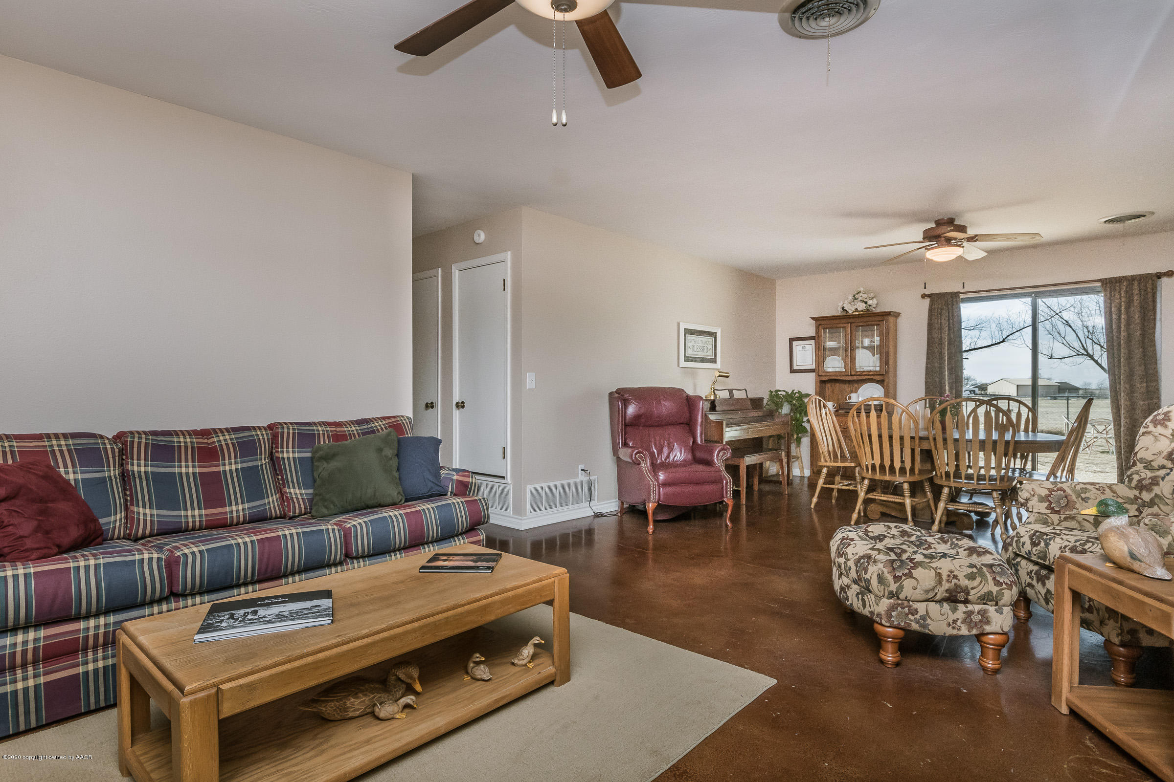 5055 White Fence Road Canyon, TX 79015 - Photo 4 of 29 Living Room-2