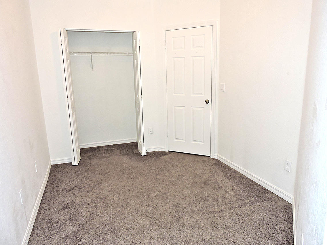 1986 Alamanda Way Riviera Beach, FL 33404 - Photo 43 of 49 a view of an empty room