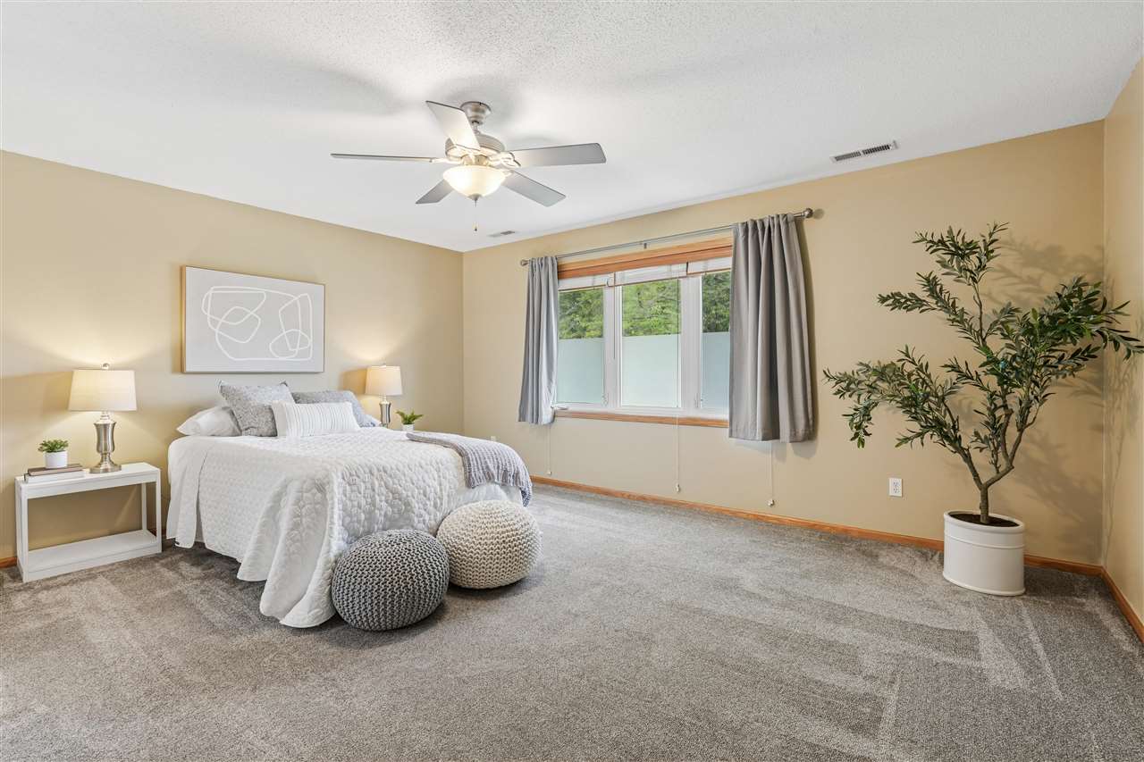 1013 Chesterfield Road Cedar Rapids, IA 52402 - Photo 21 of 39 Gallery Image 21