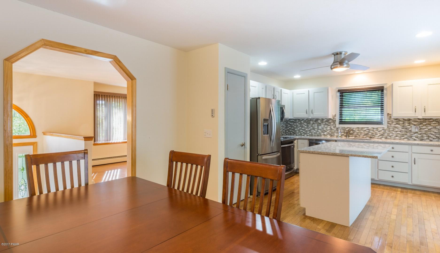 103 Price Street Bushkill, PA 18324 - Photo 9 of 21