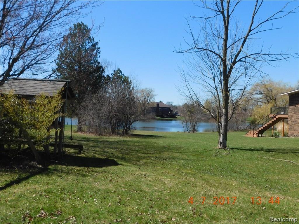 4290 Wendell Road West Bloomfield, MI 48323 - Photo 7 of 50