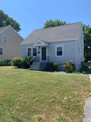 $2,800 | 62 West Elderkin Avenue, Groton, CT 06340