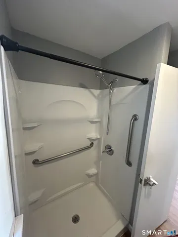 $2,800 | 62 West Elderkin Avenue, Groton, CT 06340