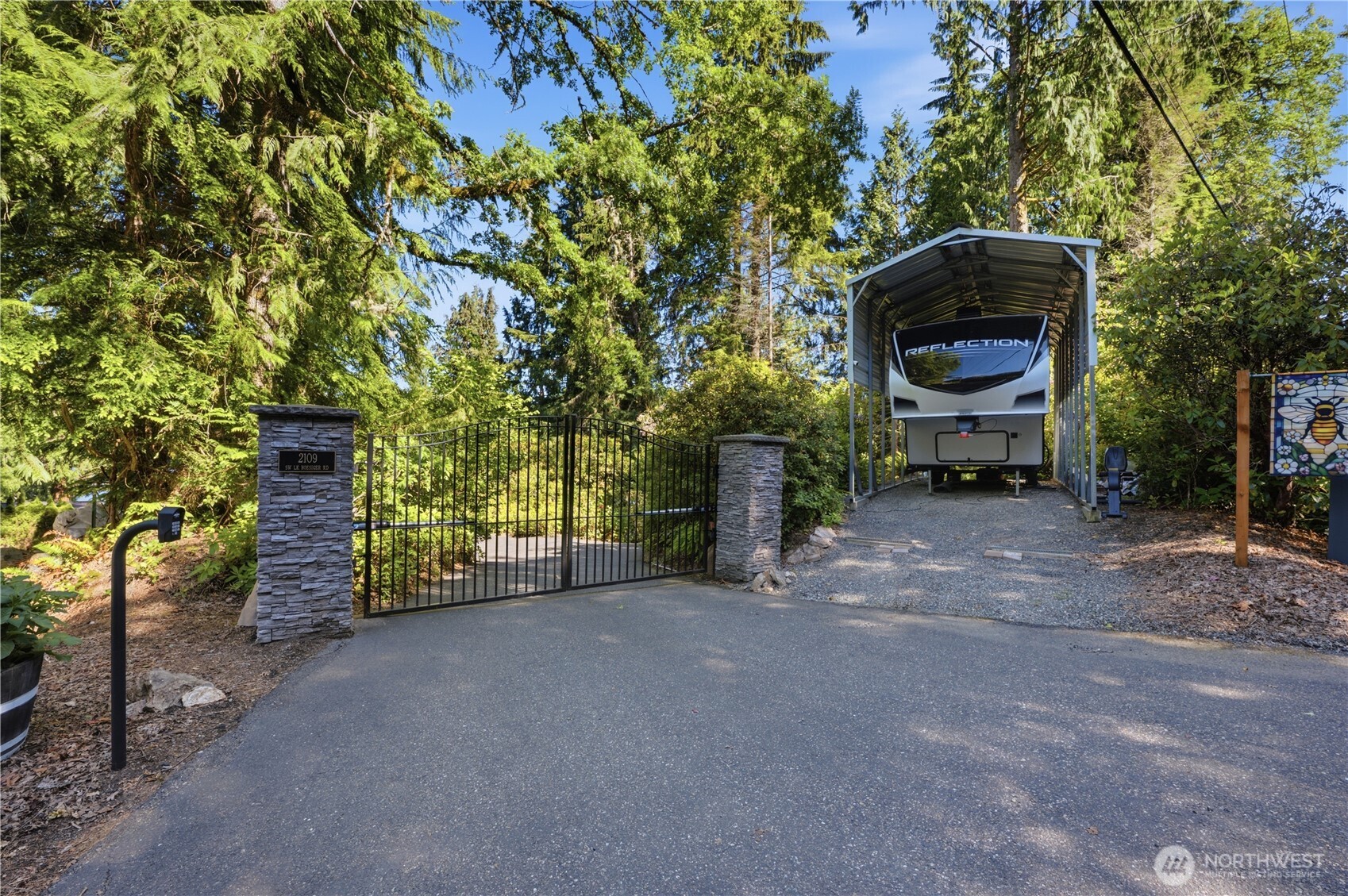2109 Southwest Lake Roesiger Road Snohomish, WA 98290 - Photo 38 of 40 Gallery Image 38